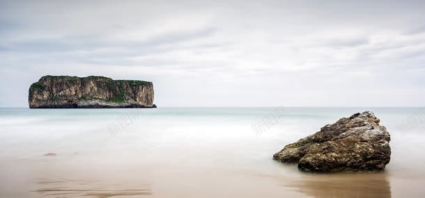 沙滩大海天空背景jpg设计背景_新图网 https://ixintu.com 大海 天空 旅游 沙滩 石头 自然风光