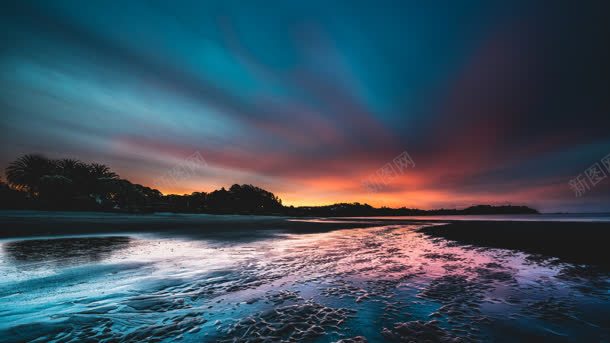 蓝红色天空阳光大海jpg设计背景_新图网 https://ixintu.com 大海 天空 红色 阳光