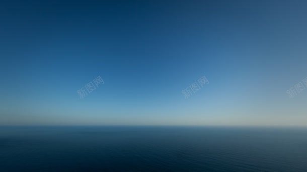 蓝色天空海面壁纸jpg设计背景_新图网 https://ixintu.com 壁纸 天空 海面 蓝色