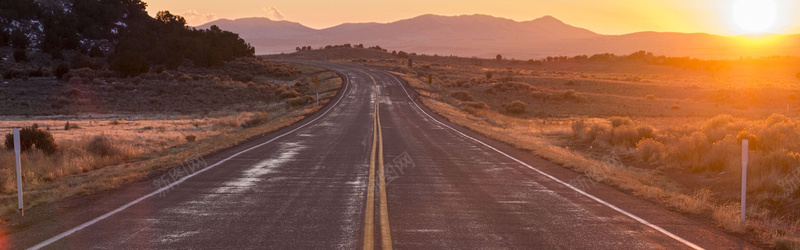 交通汽车阳光摄影bannerjpg设计背景_新图网 https://ixintu.com 交通 公路 摄影 旅游 树木 汽车 汽车阳光 自驾游 野外 阳光