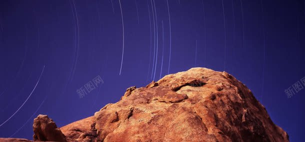 岩石星空背景jpg设计背景_新图网 https://ixintu.com 天空 岩石 星空 蓝色星空