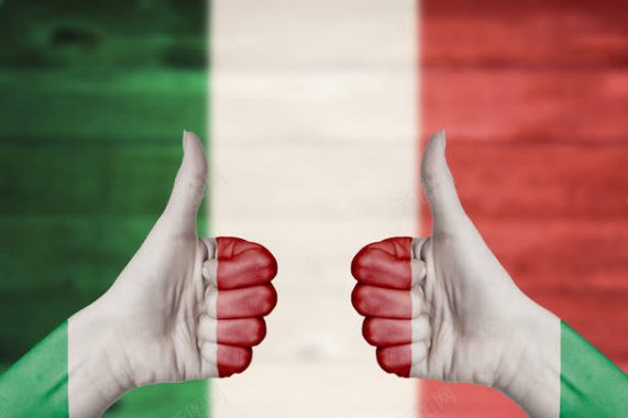 顶呱呱手势与意大利国旗背景