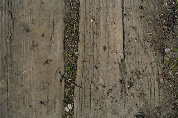 带裂缝的木板背景