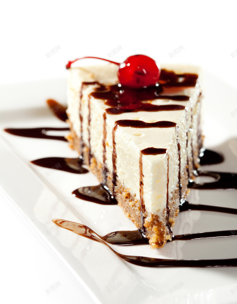 蛋糕摄影jpg_新图网 https://ixintu.com 巧克力 摄影 摄影喜欢 樱桃 水果 甜品 白色 蛋糕 风景