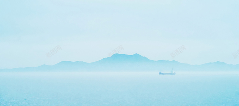 古风蓝天白云背景jpg设计背景_新图网 https://ixintu.com 中国风 古风 海报banner 渐变 白云 群山 船 蓝 蓝天