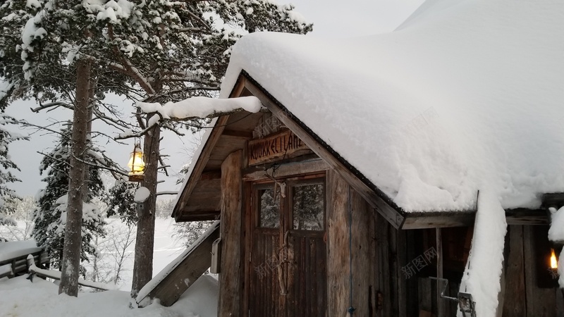 森林木屋雪景jpg设计背景_新图网 https://ixintu.com 国外 木屋 森林 自然 雪景