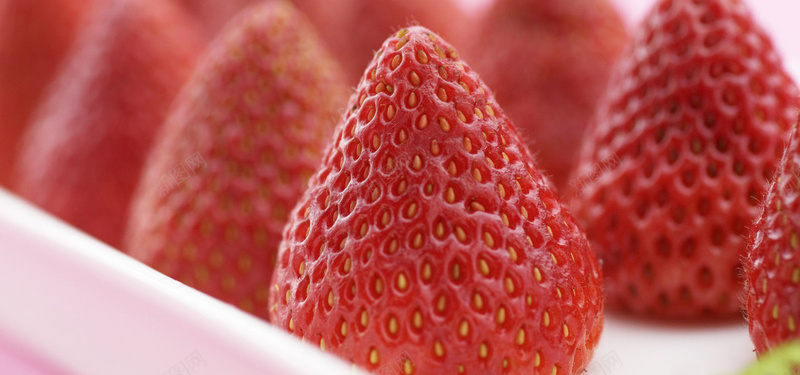 一筐草莓清新文艺范日系草莓美食摄影图片