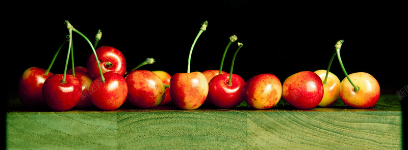 个性二维码车厘子水果背景摄影图片