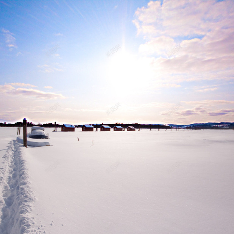 唯美首图psd_新图网 https://ixintu.com 主图 夕阳 天空 房子 摄影 雪地 风景