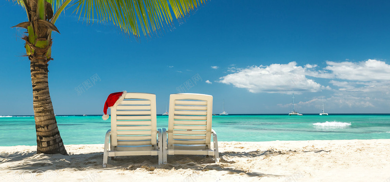 海边躺椅背景图jpg_新图网 https://ixintu.com 摄影 树木 沙滩 海报banner 海边 躺椅 风景