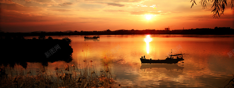 夕阳湖光风景背景图摄影图片