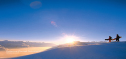 高清雪上雪上日出高清图片