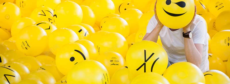 气球背景图jpg_新图网 https://ixintu.com 摄影 气球 海报banner 表情 风景 黄色