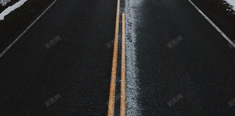 通向迷茫的阴暗道路H5背景jpg_新图网 https://ixintu.com H5背景素材 冬季 摄影 迷茫 道路 阴暗 风景