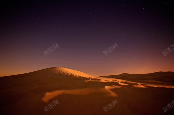 夜空下寂静的沙漠浩瀚星空jpg设计背景_新图网 https://ixintu.com 夜空 寂静 星空 沙漠 浩瀚