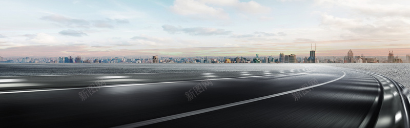 公路海报psd设计背景_新图网 https://ixintu.com 公路 大气 摄影 海报banner 都市 风景