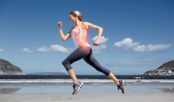 女性骨骼创意健身跑步的女性高清图片