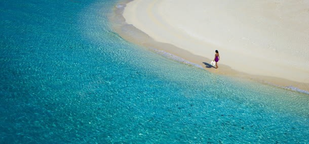 大海沙滩人物背景jpg设计背景_新图网 https://ixintu.com 人物 大海 沙滩 自然风光