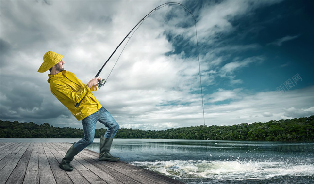 方向指引正在钓鱼的男子摄影图片