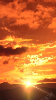 海边夕阳橙色火烧云风景H5背景摄影图片