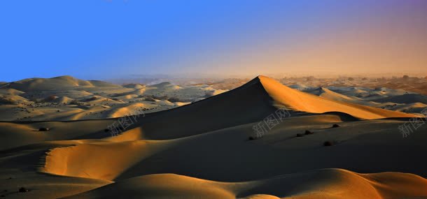 夕阳大沙漠背景jpg设计背景_新图网 https://ixintu.com 沙丘 沙漠 清晨