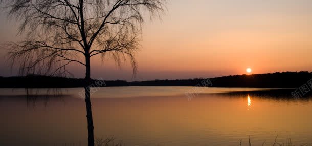 夕阳湖水背景背景