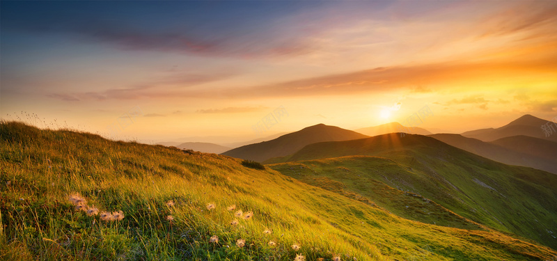 山坡野草jpg_新图网 https://ixintu.com 夕阳 山坡野草 彩云 摄影 摄影风景 海报banner 风景