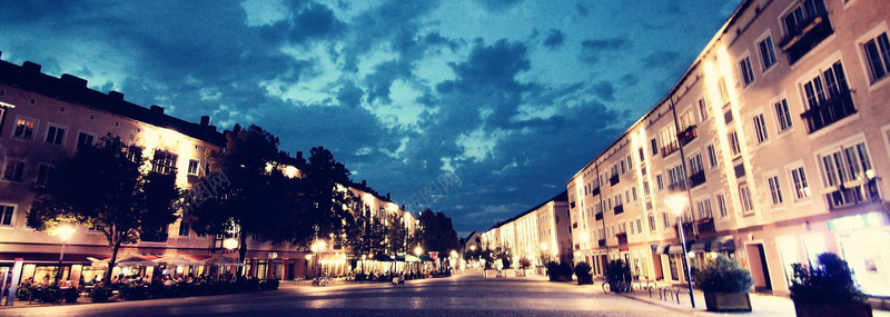 欧式夜晚街景banner摄影图片