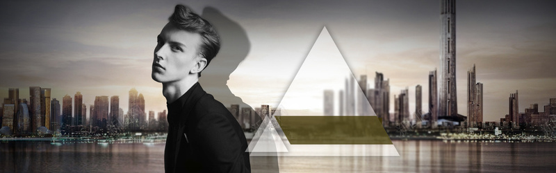 男人城市金字塔背景图背景