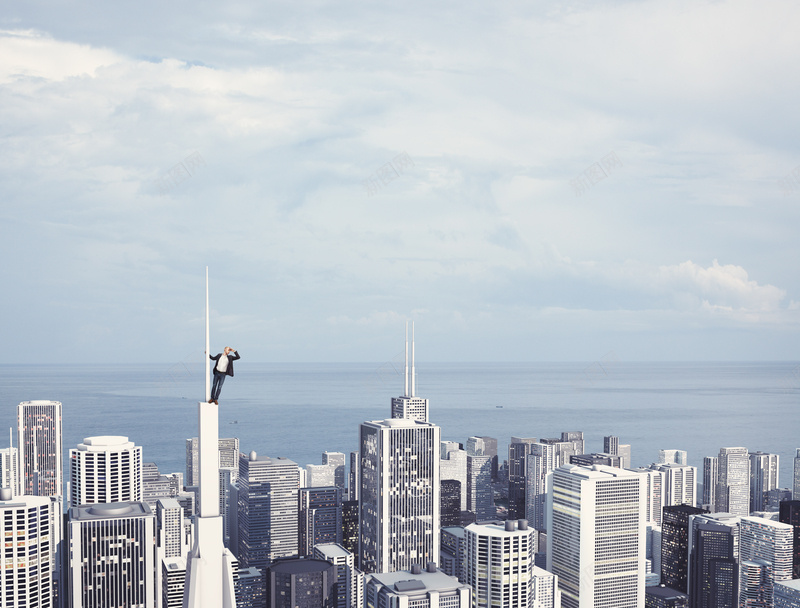 站摩天楼顶的男人创意jpg_新图网 https://ixintu.com PPT 商务 城市 建筑 摄影 摩天楼 男人 顶端 风景