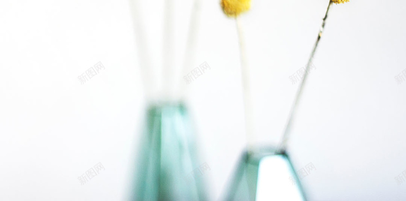 你好四月黄色水瓶花朵背景psd设计背景_新图网 https://ixintu.com 你好 唯美 四月 水瓶 生活 简约生活 精致 花朵 花瓶 黄色