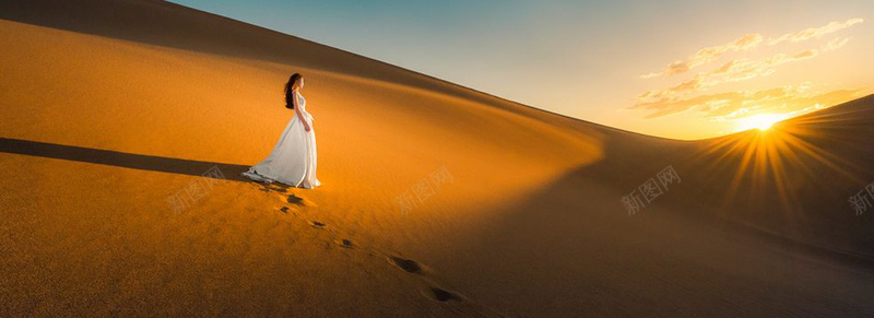 沙漠背景图jpg_新图网 https://ixintu.com 少女 戈壁 摄影 沙漠 海报banner 风景 黄沙