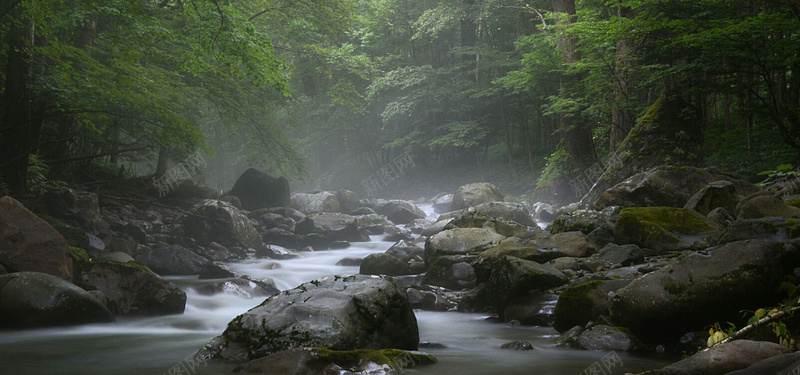 山间小溪背景图jpg_新图网 https://ixintu.com 大石头 小溪 山间 摄影 树木 海报banner 风景