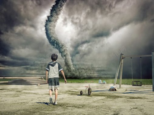 小男孩与龙卷风背景