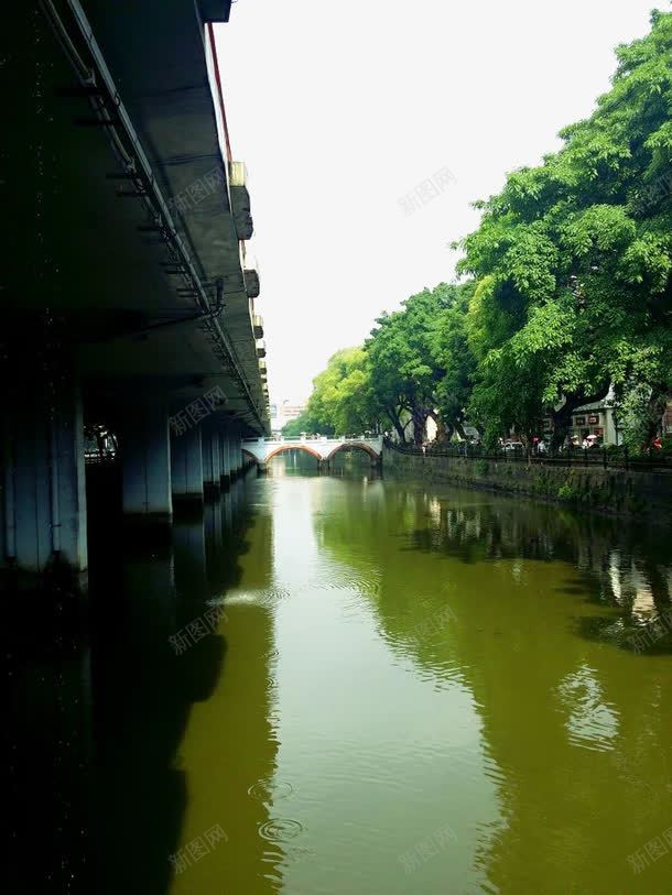 青青小河流png免抠素材_新图网 https://ixintu.com 名胜古迹 旅拍 旅游风景 江景 美景 著名建筑 风景