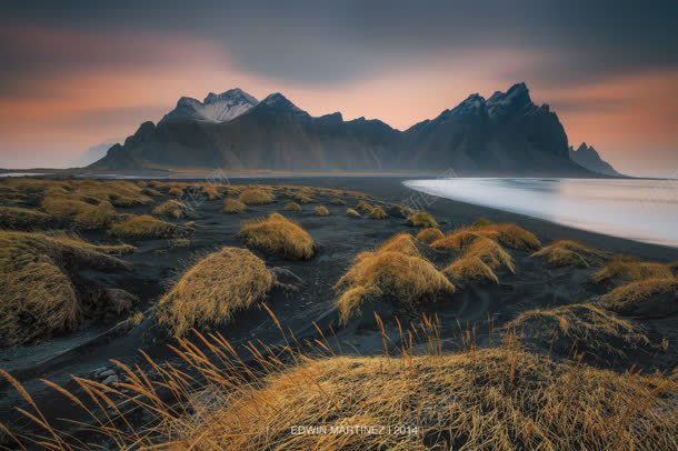 乌云草地山峰河流jpg设计背景_新图网 https://ixintu.com 乌云 山峰 河流 草地