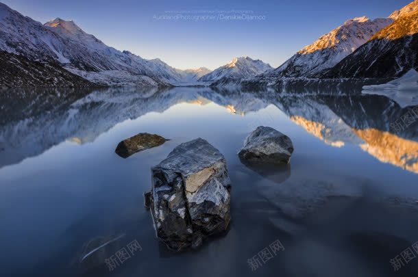 冰山湖水海报背景jpg设计背景_新图网 https://ixintu.com 冰山 海报 湖水 背景