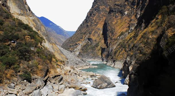 云南景区虎跳峡png免抠素材_新图网 https://ixintu.com 云南景区 云南虎跳峡 旅游景区 著名景点 虎跳峡