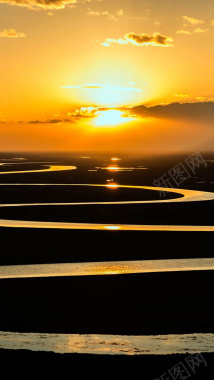 阳光蜿蜒河流大气H5背景摄影图片