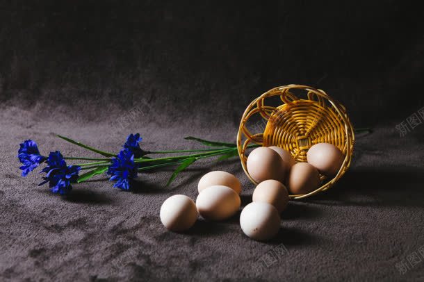 鸡蛋花朵编织篮子jpg设计背景_新图网 https://ixintu.com 篮子 篮子里的鸡蛋 编织 花朵 鸡蛋