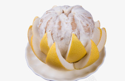 厚皮柚子剥开的黄色厚皮柚子高清图片