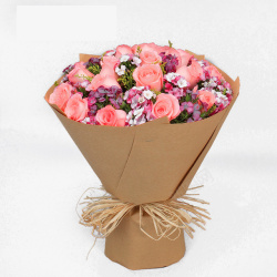 粉色花朵褐色包装纸素材