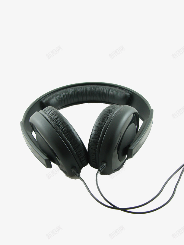 一副黑色耳机png免抠素材_新图网 https://ixintu.com 一副耳机 佩戴式耳机 佩戴耳机效果更佳 皮耳机 耳机 黑色耳机