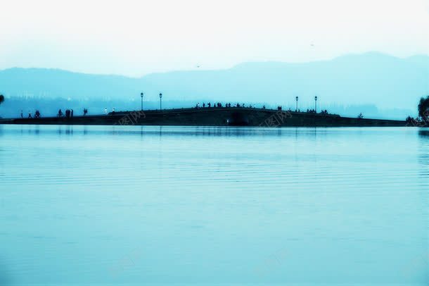 蓝色装饰水墨西湖png免抠素材_新图网 https://ixintu.com 免抠素材 免费下载 水墨 水墨西湖 蓝色装饰
