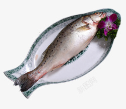焖酥鱼家焖海鲈鱼摆盘高清图片