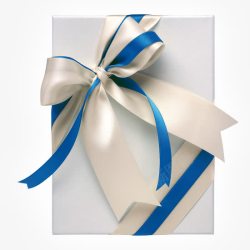 设计白盒白盒蓝丝带礼物盒高清图片