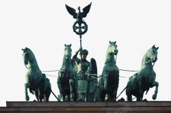 四匹马勃兰登堡门上的四匹马雕塑高清图片