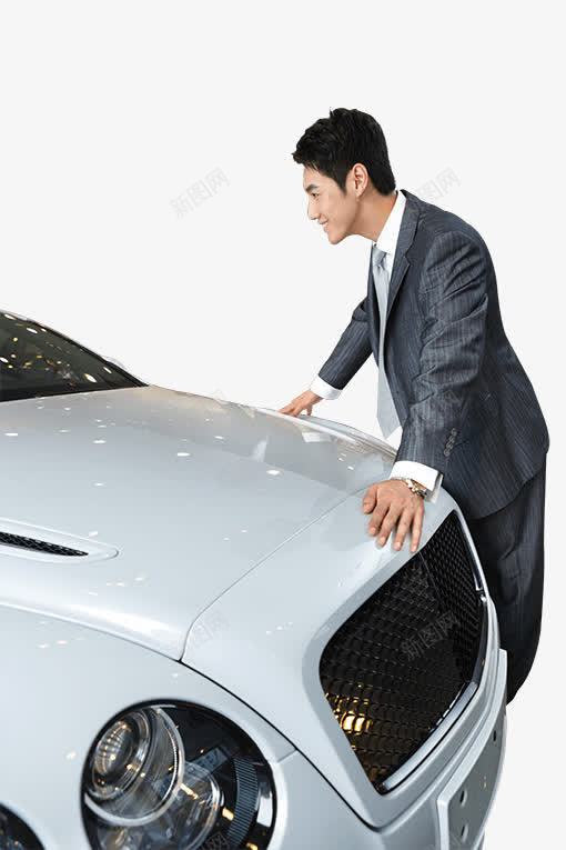 买车的帅哥png免抠素材_新图网 https://ixintu.com 买车的年轻男人 看车小伙 看车的帅哥