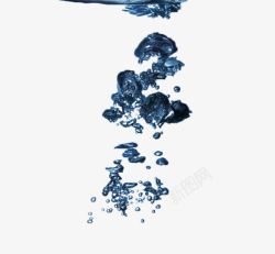 水中漂浮深蓝色的氧气气泡高清图片