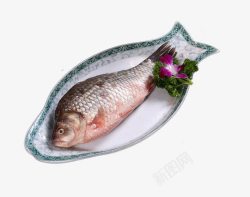 楸煎潡盘子中的鱼片高清图片
